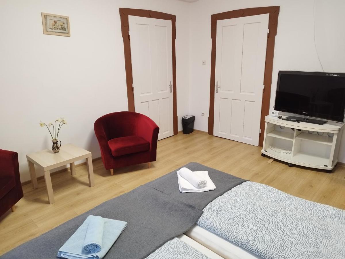 Tartós Szegfű Vendégház, Magánszállás Tazlar Extérieur photo
