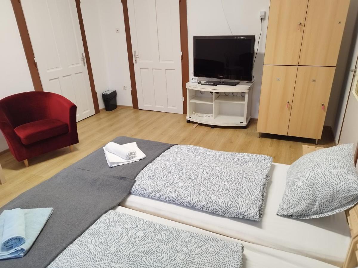 Tartós Szegfű Vendégház, Magánszállás Tazlar Extérieur photo