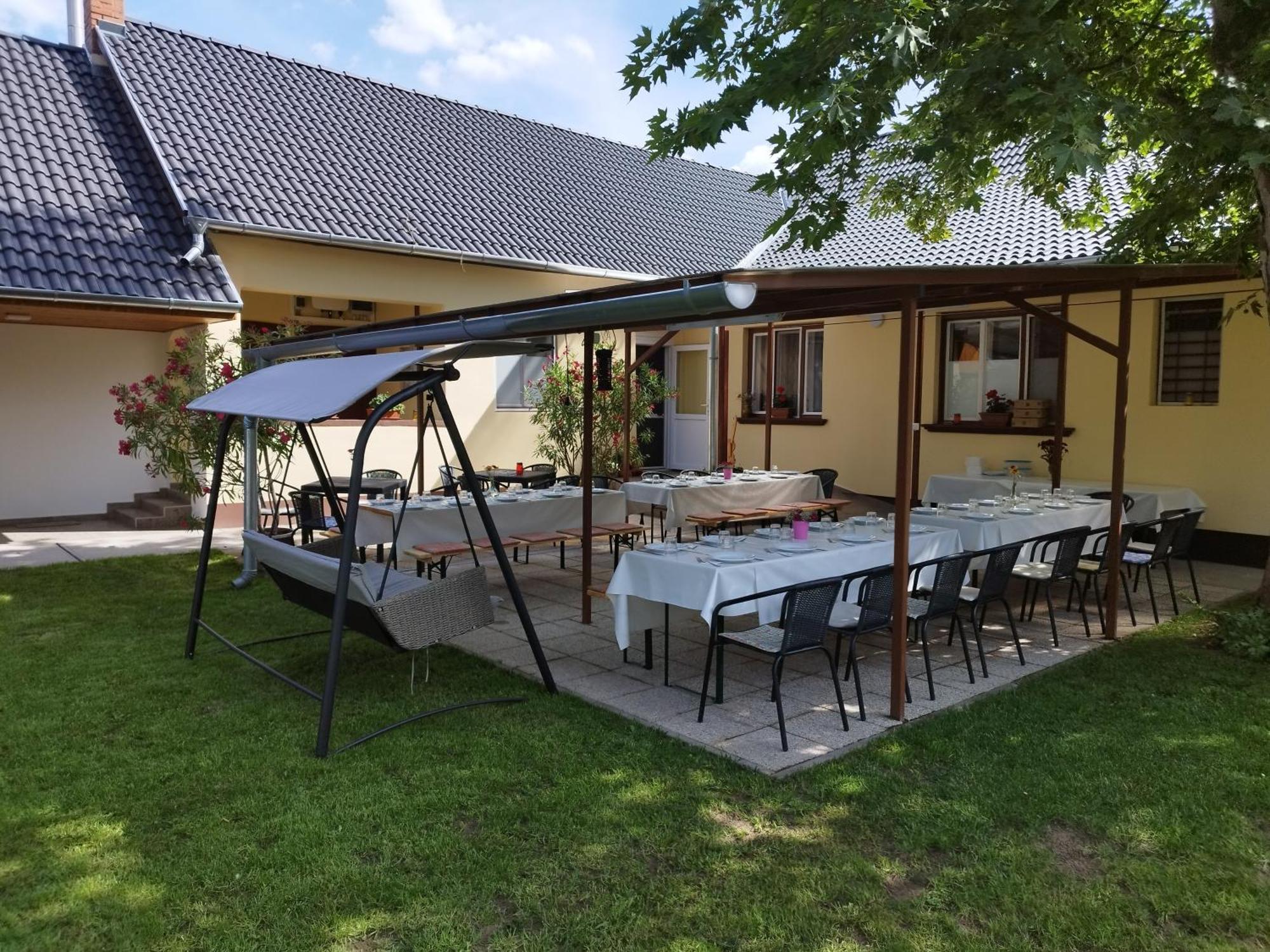 Tartós Szegfű Vendégház, Magánszállás Tazlar Extérieur photo