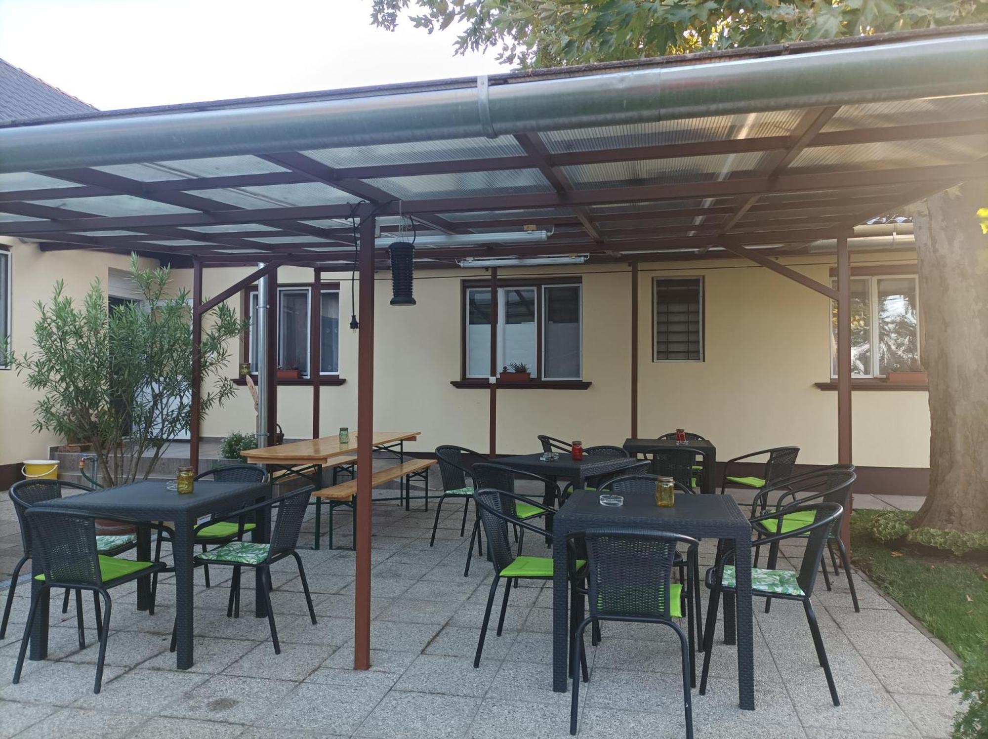 Tartós Szegfű Vendégház, Magánszállás Tazlar Extérieur photo